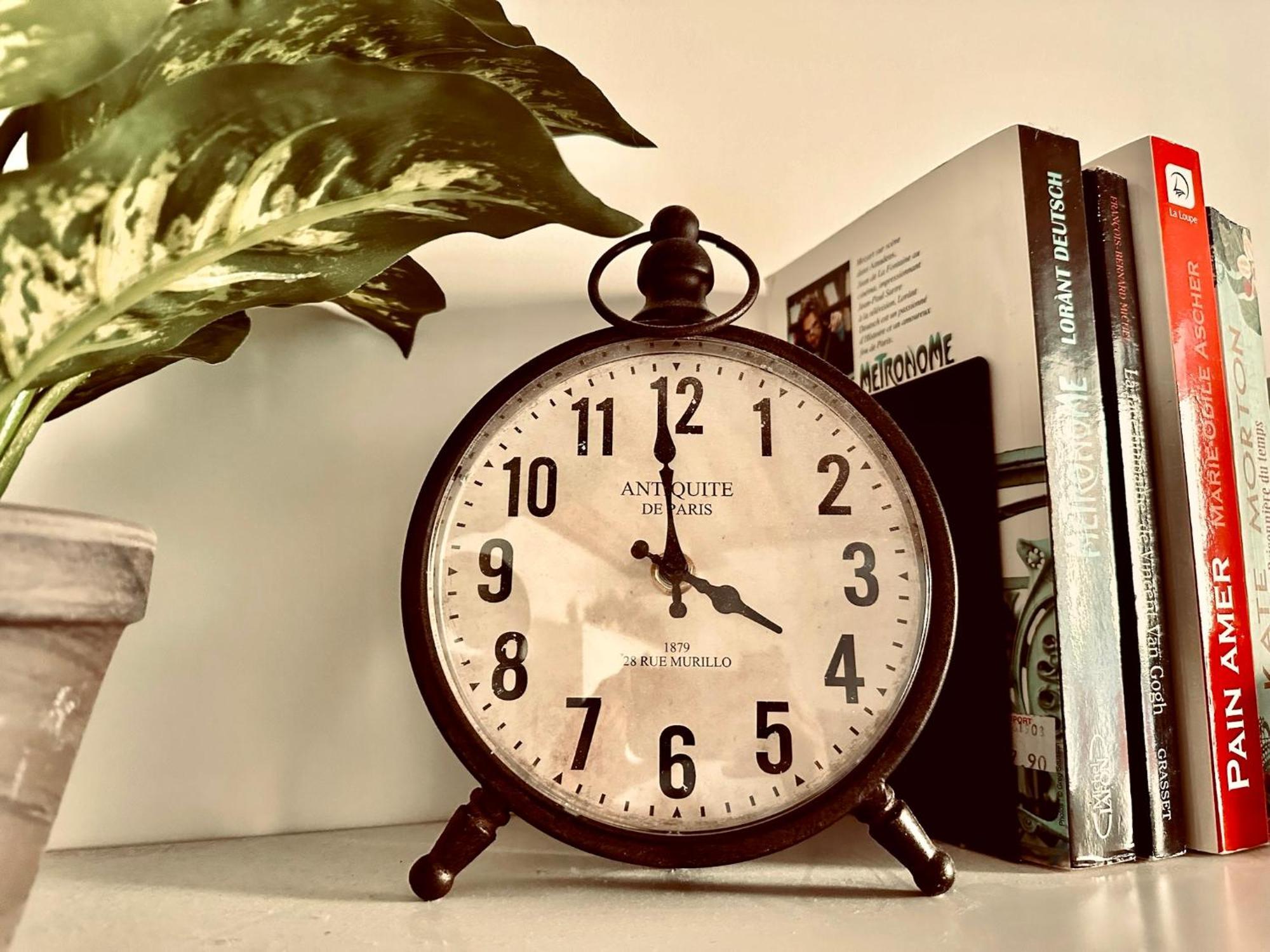 Studio Au Vieux Marly-Le-Roi - Bien Equipe - Matelas De Qualite - 7Min Du Train Vers Paris 外观 照片